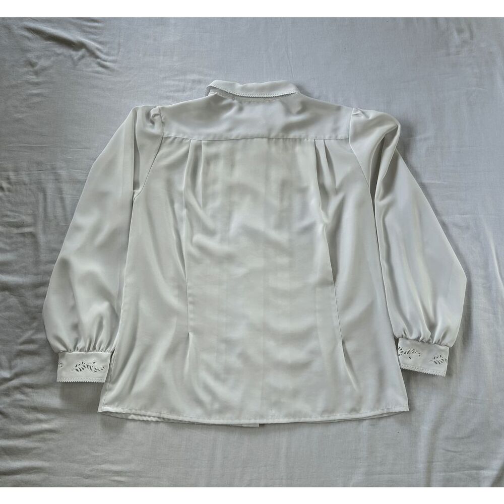 Yves St. Clair Pleated White Long Sleeve Collared Blouse, Size 14, Button Down - Picture 8 of 10
